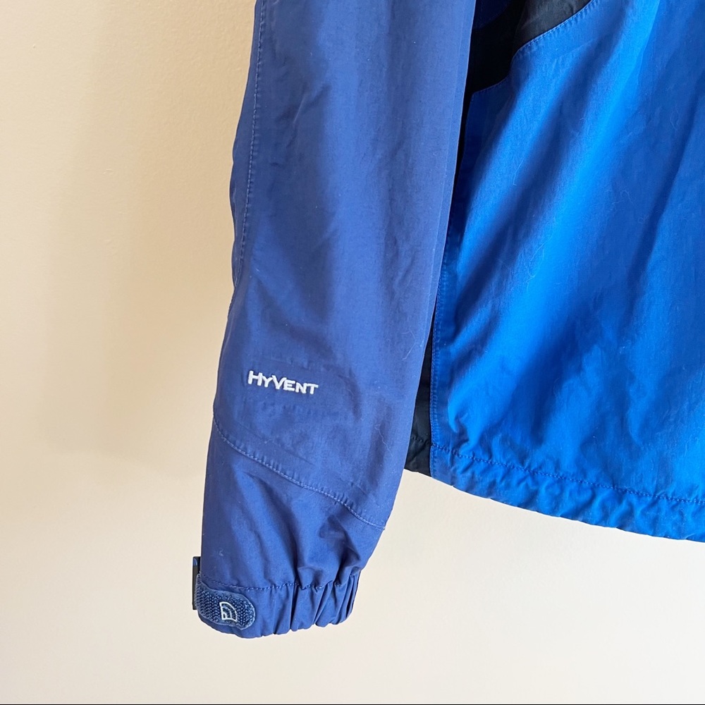 NORTH FACE men’s blue hyvent jacket size medium with hood - Picture 5 of 8